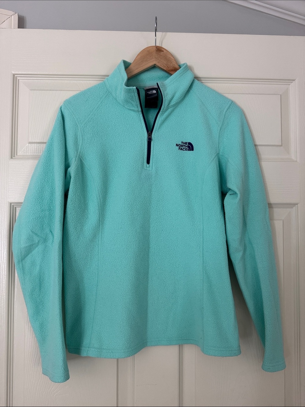 The North Face Women's Mint Teal Quarter-Zip Fleece Pullover - Medium